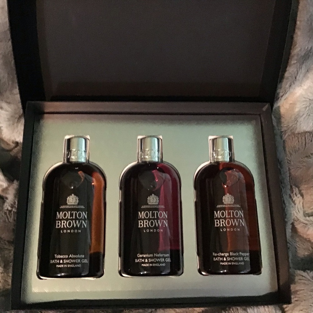 Molton Brown men’s body wash gift box
